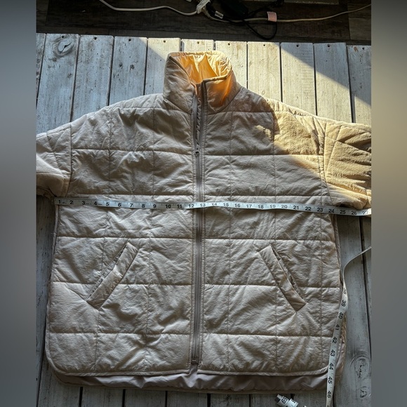 Amazon | puffer | cream | trendy | lightweight | packable | jacket | L - Picture 10 of 10